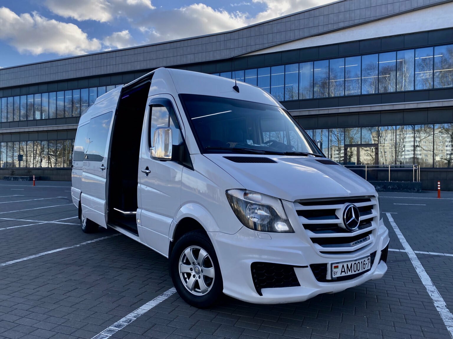 Mercedes-Benz Sprinter (18 мест)
